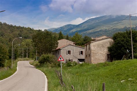 prada arezzo san zeno